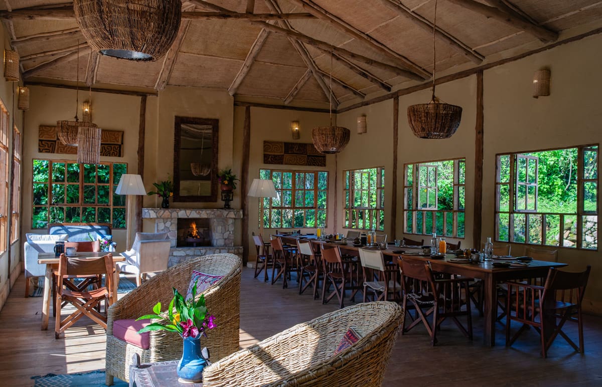 volcanoes-safaris-bwindi-lodge-dining-room